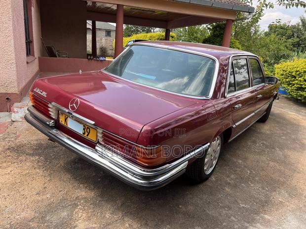 Mercedes-Benz E200 1979 Red
