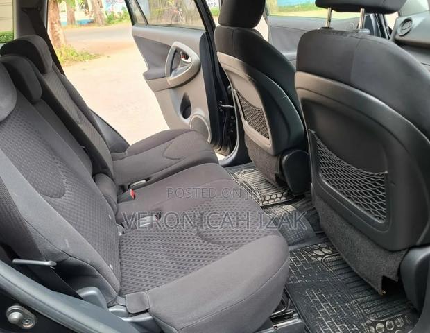 Toyota Vanguard 2013 Black