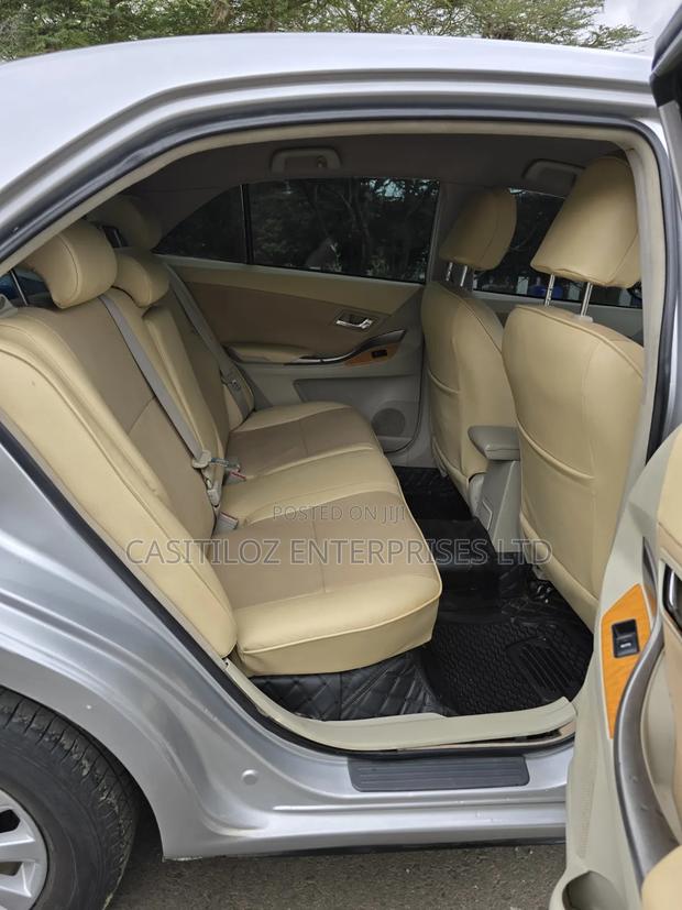 Toyota Premio 2009 Silver