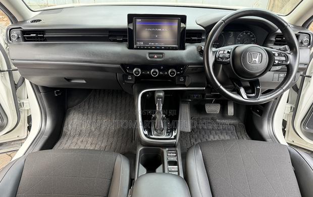 Honda Vezel 1.5 Hybrid 2WD 2021 Pearl