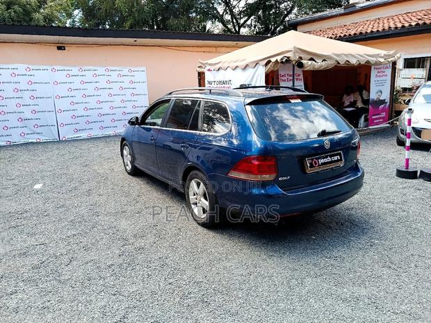 Volkswagen Golf 2012 Blue