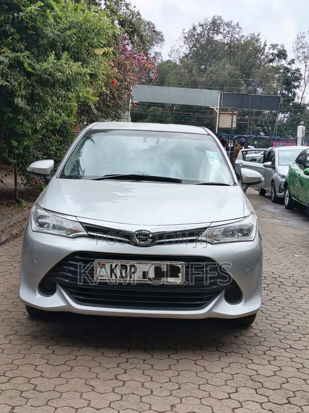 Toyota Axio 2018 Silver