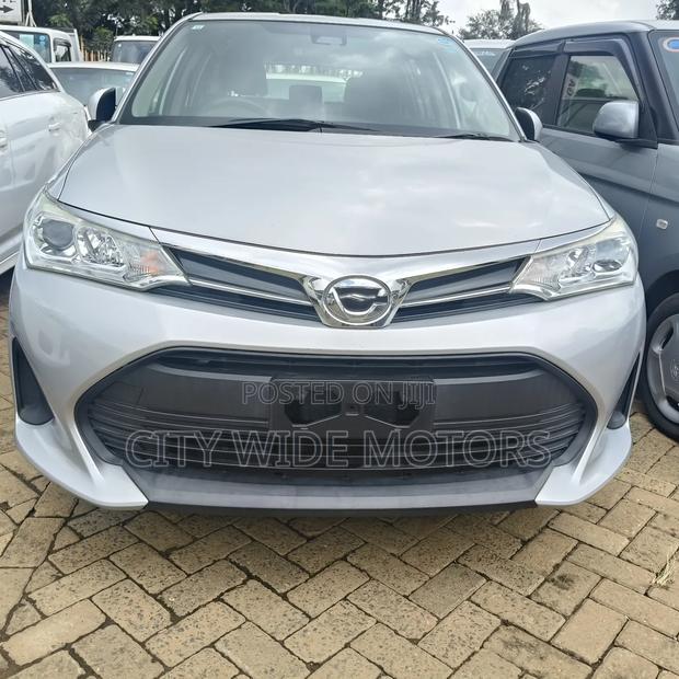 Toyota Corolla Fielder 1.5 Petrol FWD 2018 Silver