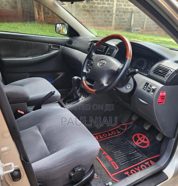 Toyota Corolla 2006 Gold