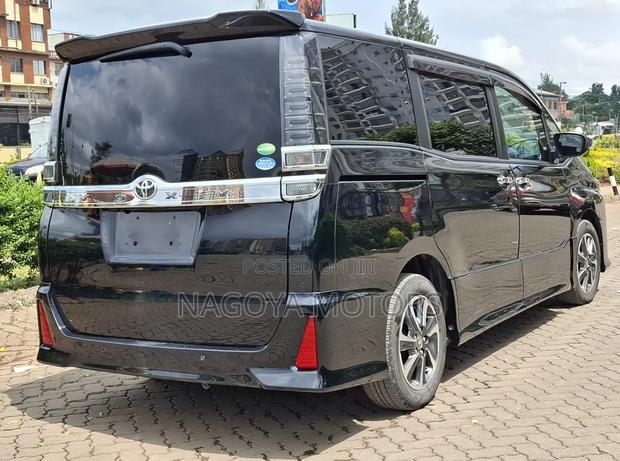Toyota Voxy 2020 Black