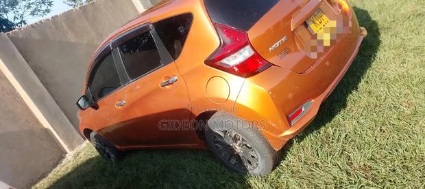 Nissan Note 2016 Orange