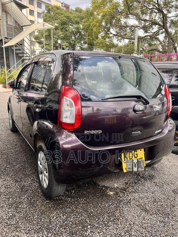 Toyota Passo 1.0 FWD 2015 Burgundy