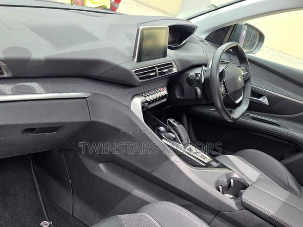 Peugeot 3008 2019 Gray
