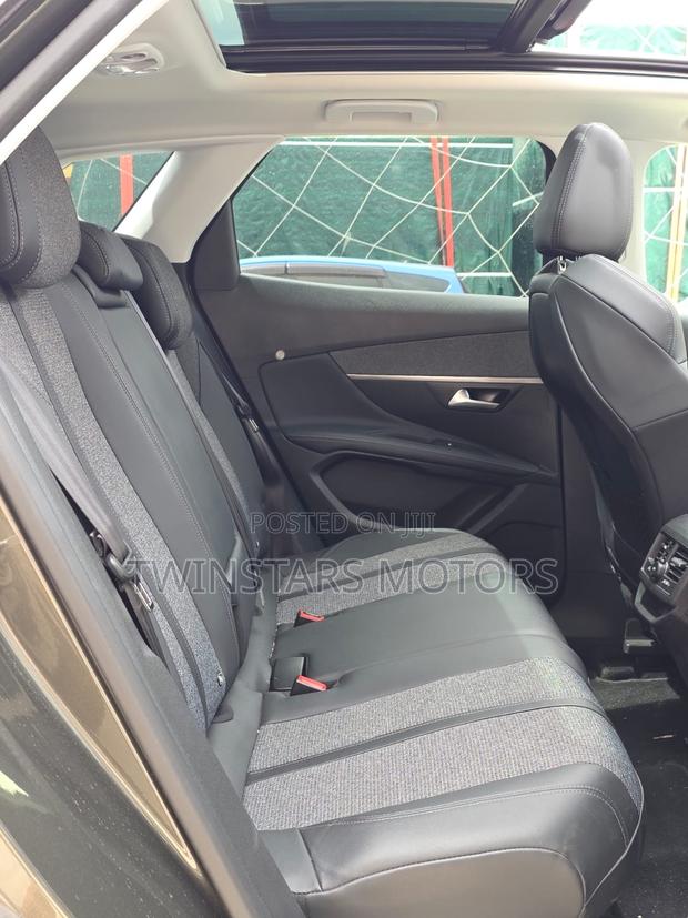 Peugeot 3008 2019 Gray