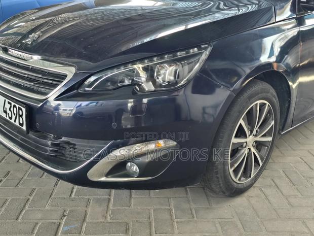 Peugeot 308 2017 Blue