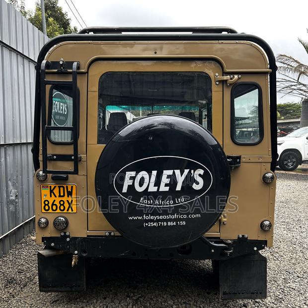 Land Rover Defender 1999 Brown