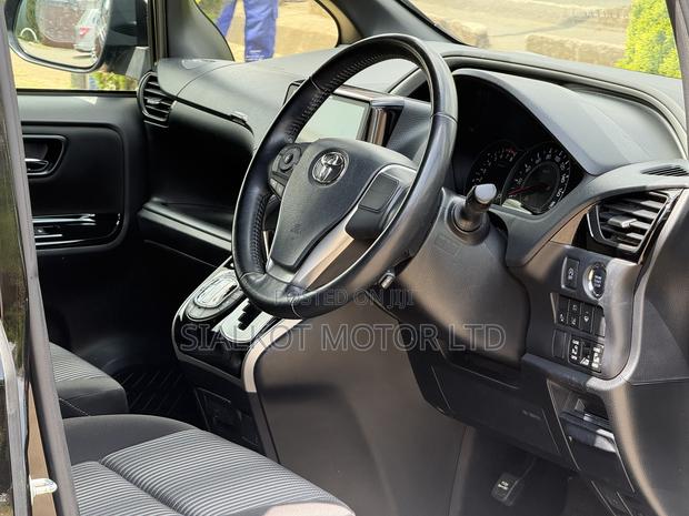 Toyota Voxy 2019 Black