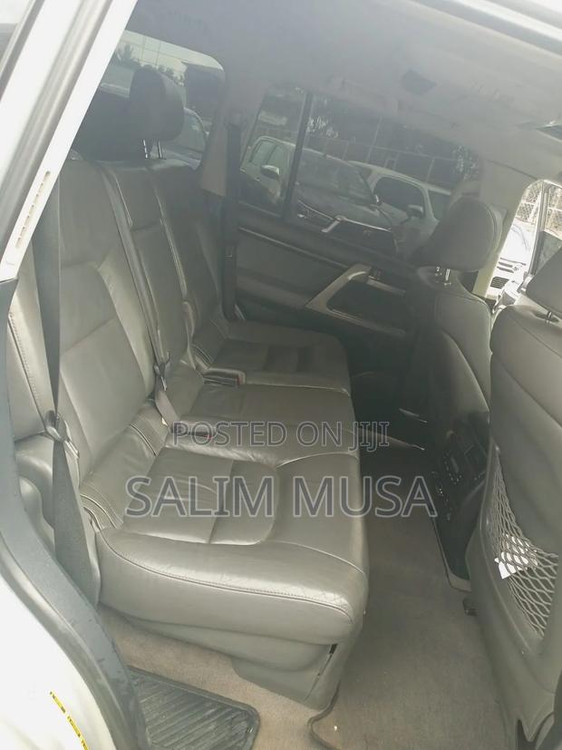 Toyota Land Cruiser 2012 Silver