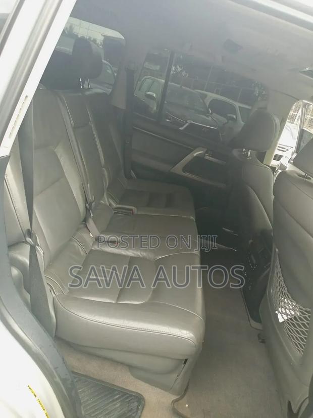 Toyota Land Cruiser 2012 Silver