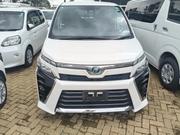 Toyota Voxy 2019 White for sale