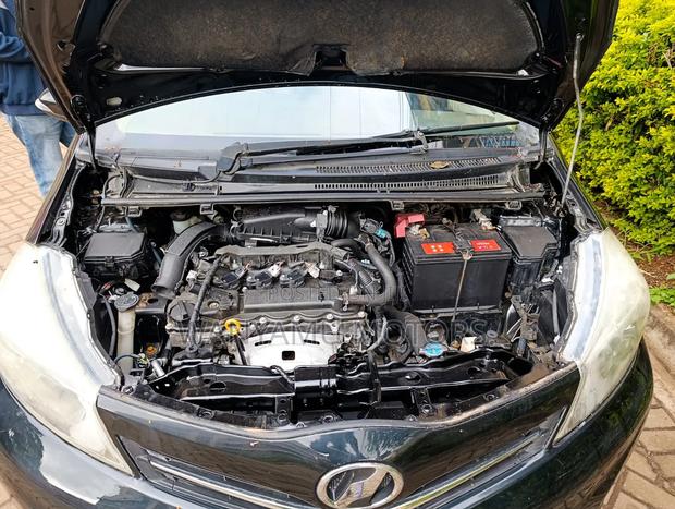 Toyota Vitz 2014 Black