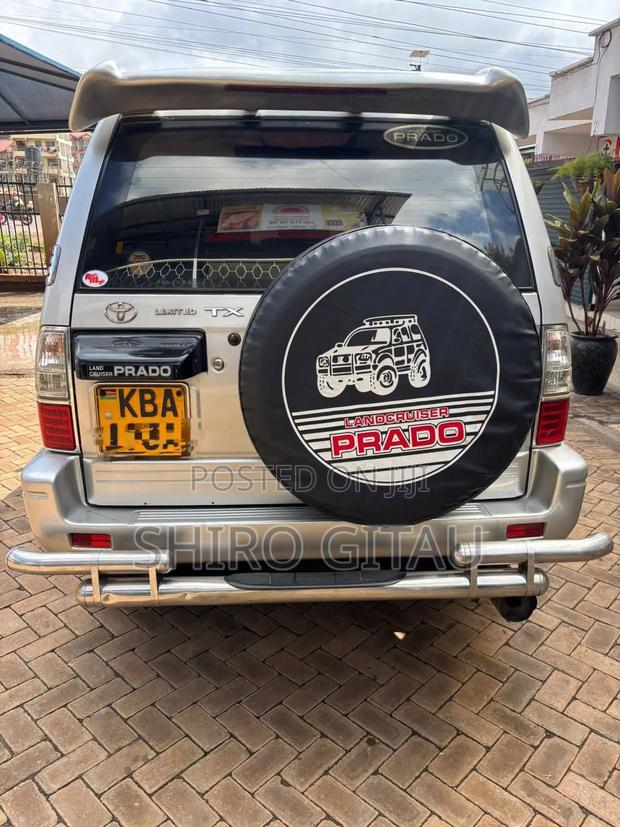 Toyota Land Cruiser Prado 2001 Silver