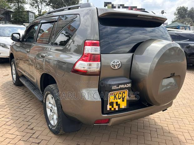 Toyota Land Cruiser Prado 2014 Brown