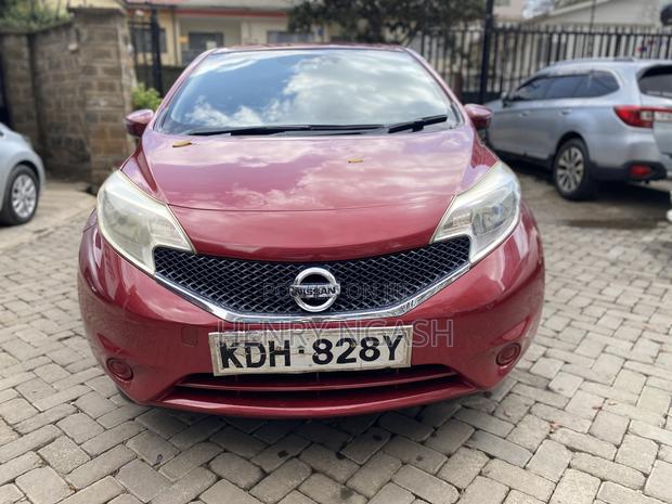 Nissan Note 2015 Red