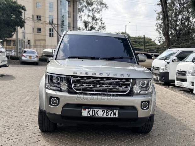 Land Rover Discovery 2015 Gray