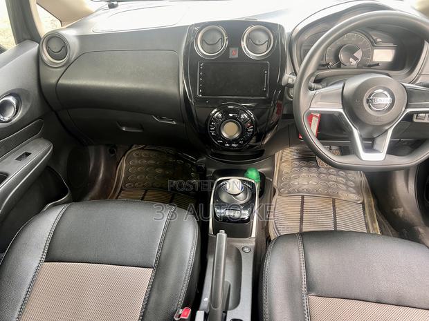 Nissan Note 2018 Silver