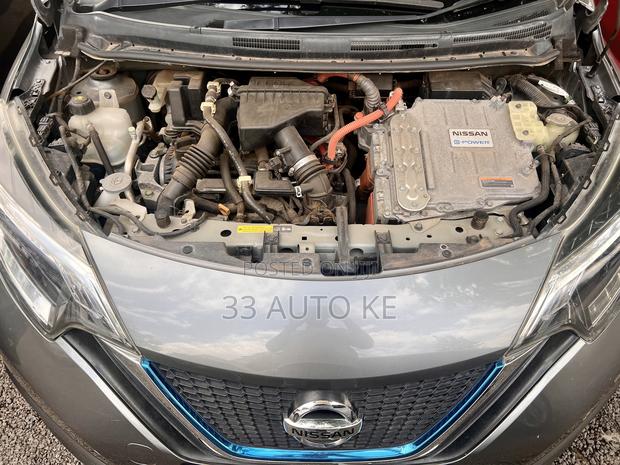 Nissan Note 2018 Silver