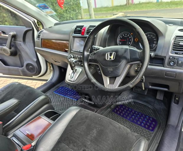 Honda CR-V 2010 White