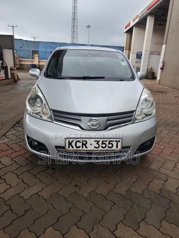 Nissan Note 2011 Silver