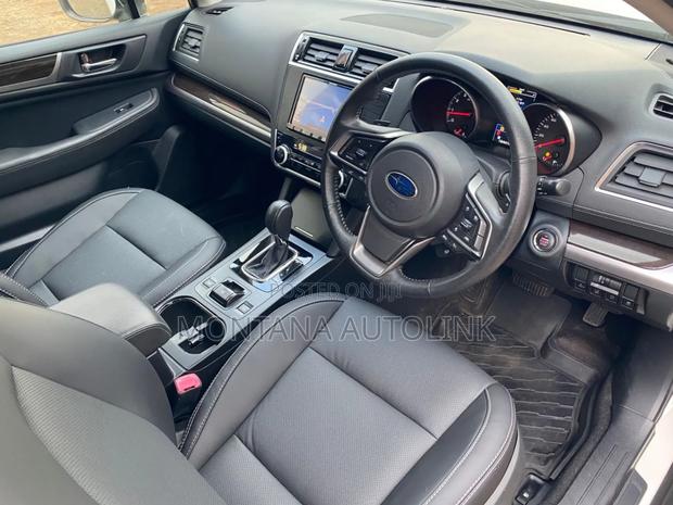 Subaru Outback 2.5i Premium AWD 2018 Pearl