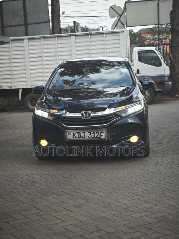 Honda Shuttle 2016 Blue