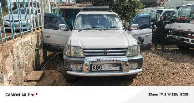 Toyota Land Cruiser Prado 2004 Pearl