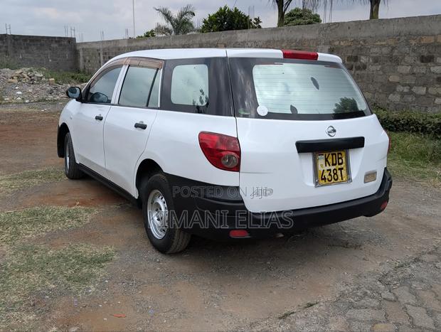 Nissan Advan 2014 White