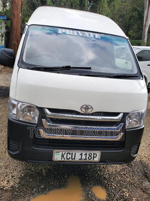 Toyota HiAce 2012 White