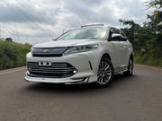 Toyota Harrier 2018 White for sale