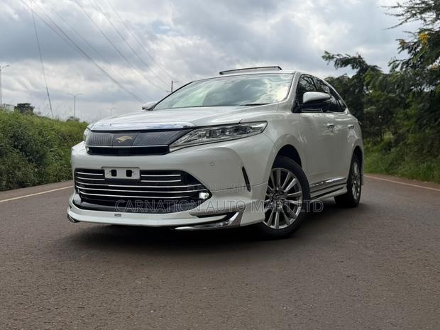 Toyota Harrier 2018 White