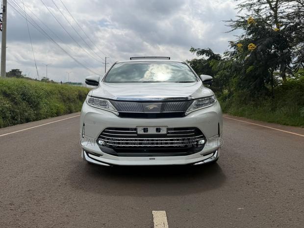 Toyota Harrier 2018 White