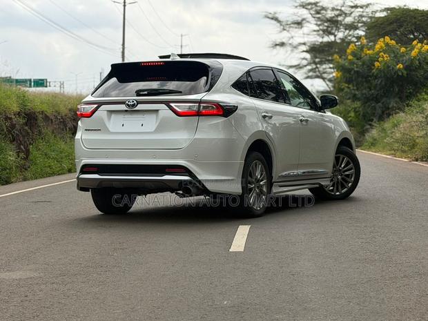 Toyota Harrier 2018 White