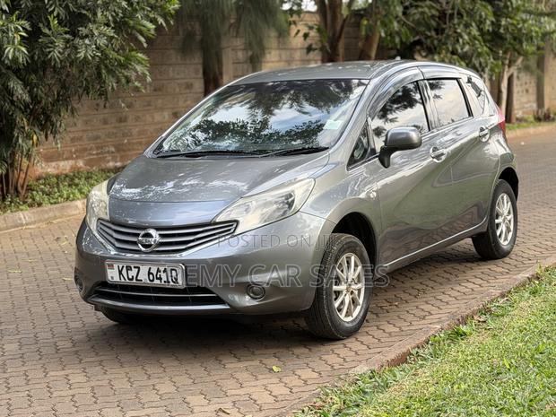 Nissan Note 1.2 Petrol 2013 Gray