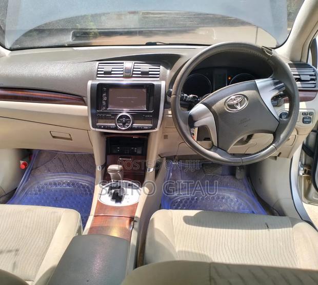 Toyota Premio 2009 Silver