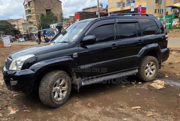 Toyota Land Cruiser Prado 2005 Black