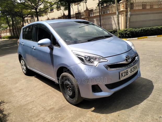 Toyota Ractis 2014 Blue