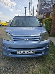 Toyota Noah 2006 Blue for sale