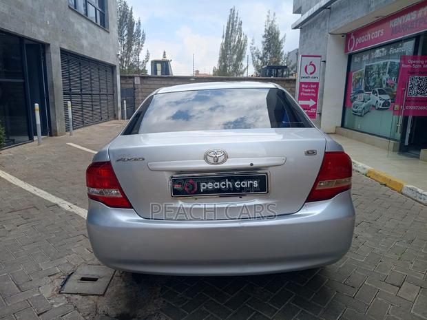 Toyota Axio 2009 Silver