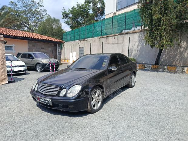 Mercedes-Benz E200 2002 Black