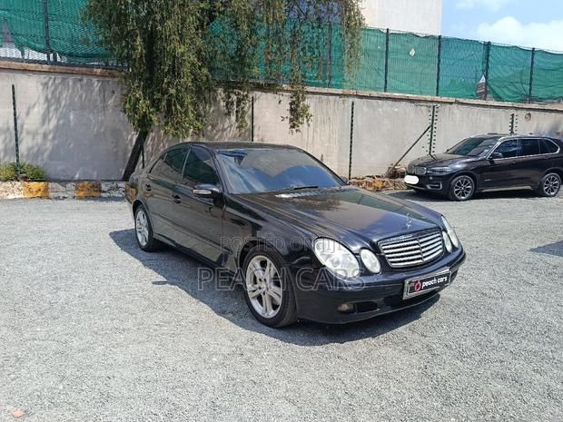 Mercedes-Benz E200 2002 Black