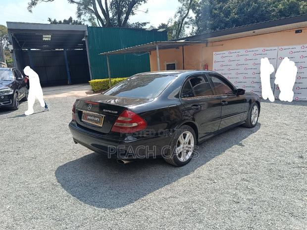 Mercedes-Benz E200 2002 Black
