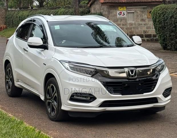 Honda Vezel 2019 White