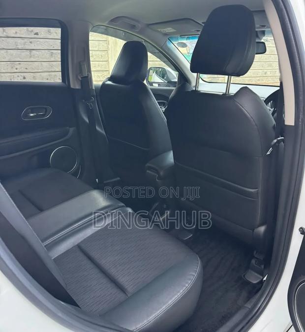 Honda Vezel 2019 White