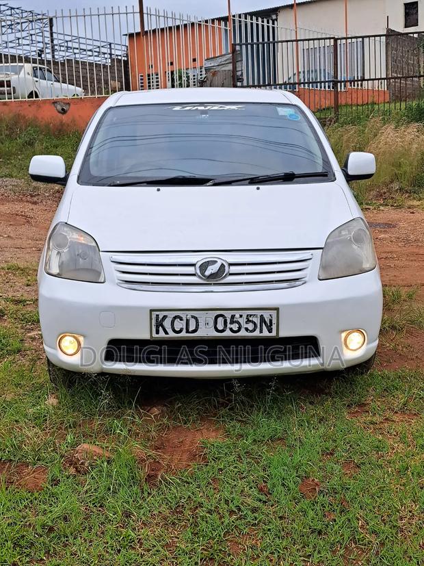 Toyota Raum 2008 White