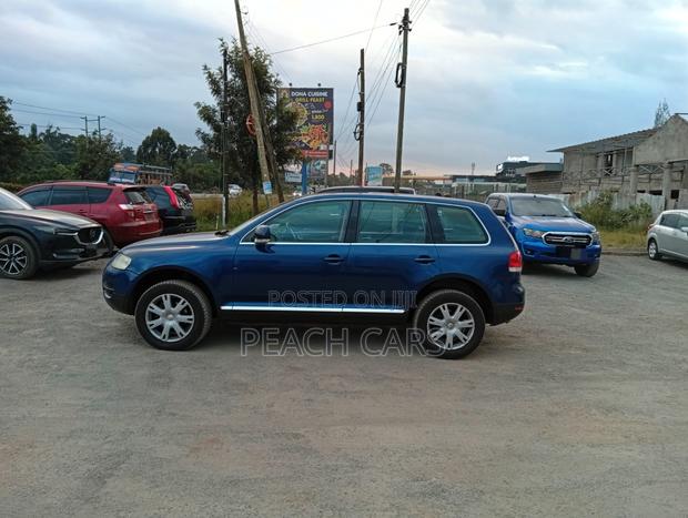 Volkswagen Touareg 2005 Blue